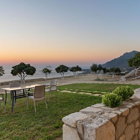 Mathios Apartments Falassarna 法拉萨纳 外观 照片